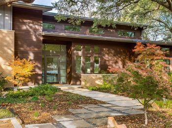 5947  Meadowcrest Drive 