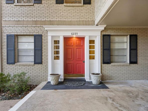 6235  Bandera Avenue  D, Dallas Texas 75225