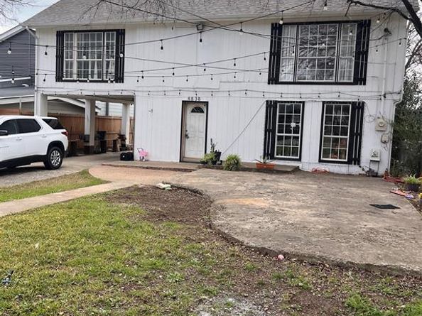 4838  Wisteria Street , Dallas Texas 75211