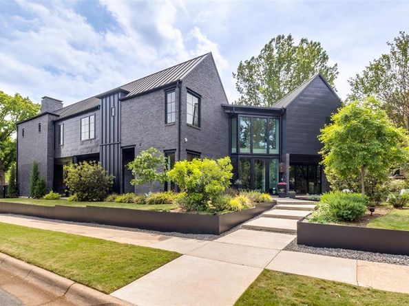 7122  Lakewood Boulevard , Dallas Texas 75214