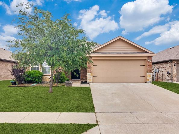 877  Darst Drive , Fate Texas 75189