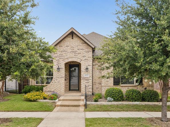 4717  Beaver Creek Drive , Arlington Texas 76005