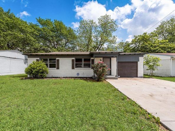 1528  Valley View Street , Mesquite Texas 75149