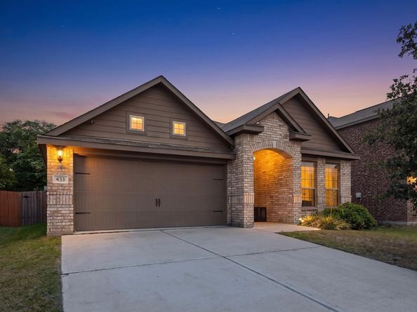 433  Cross Ridge Circle N, Fort Worth Texas 76120
