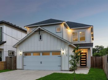 3105  Chihuahua Avenue 