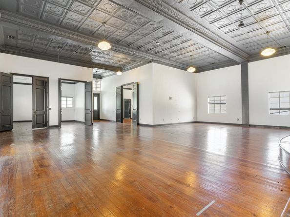 2602  Kings Road , Dallas Texas 75219