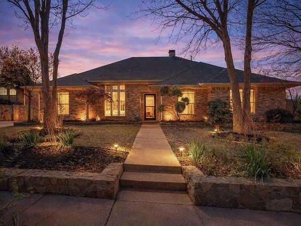 1021  Old Mill Circle , Irving Texas 75061