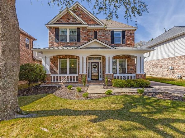 6803  Hawks Nest Court , Dallas Texas 75227
