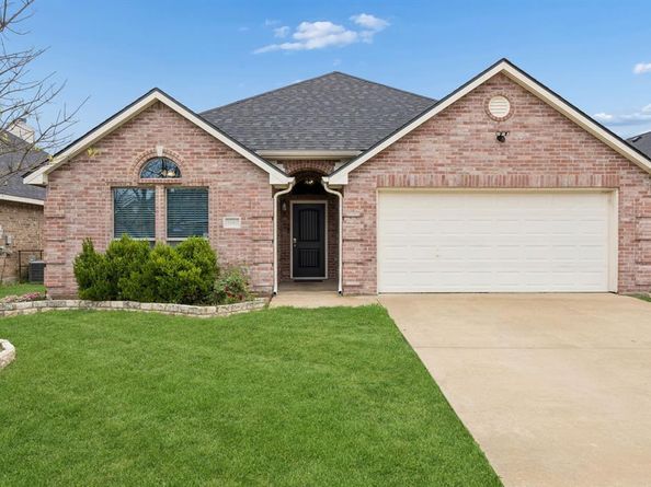 3342  Shining Light Drive , Dallas Texas 75228