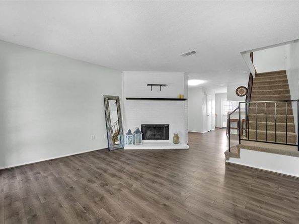641  Carriagehouse Lane  7, Garland Texas 75040