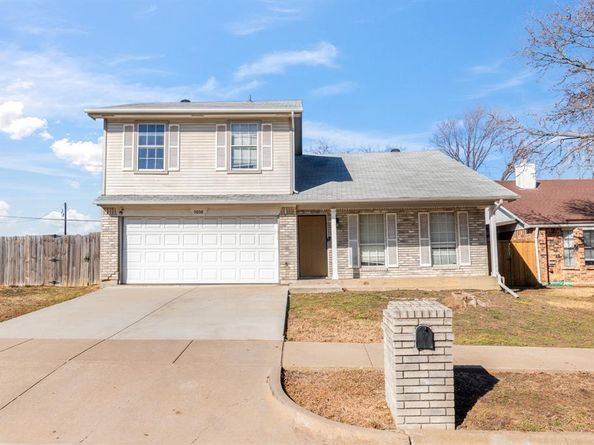 5808  Caprock Drive , Arlington Texas 76018