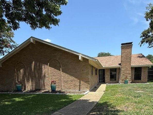 7  Yale Circle , Richardson Texas 75081