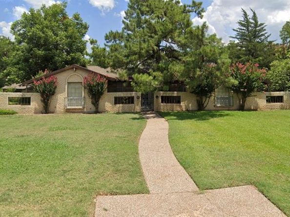 3909  Alta Vista Lane , Dallas Texas 75229