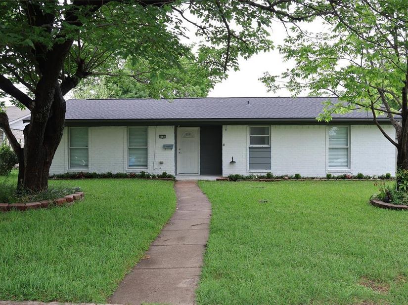 2105  Tiehack Lane , Garland Texas 75044