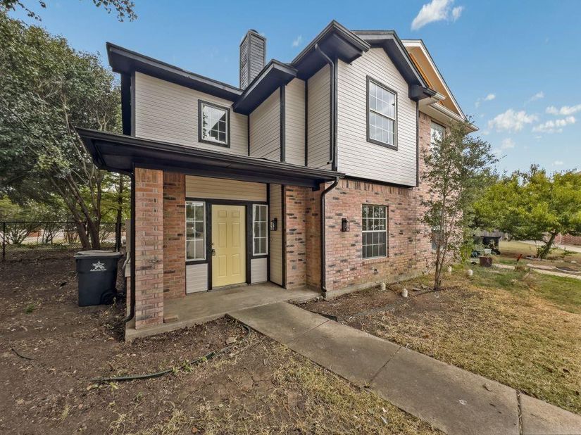 1020  Cheddar Court , Arlington Texas 76017