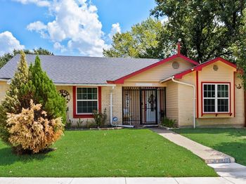 1706  Eastcliff Drive 