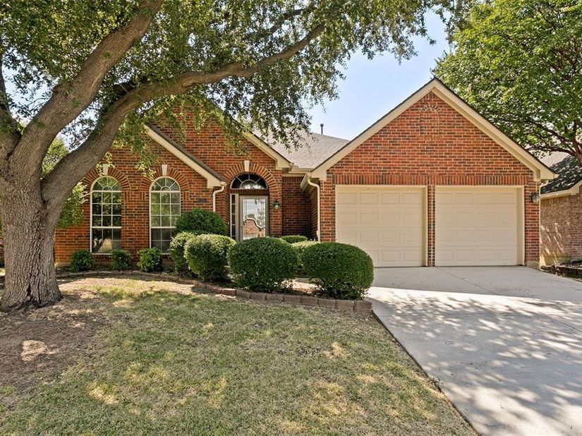 1609  Shadow Crest Drive , Corinth Texas 76210