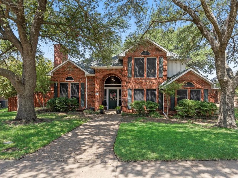 609  Christan Court , Rockwall Texas 75087