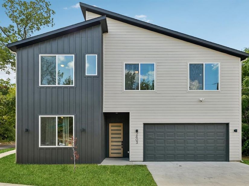 2403  Obenchain Street , Dallas Texas 75212