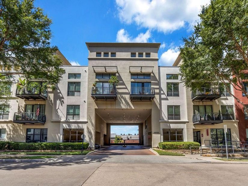 4605  Cedar Springs Road  327, Dallas Texas 75219