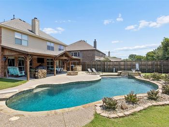 5732  Chateau Drive 