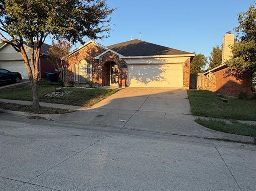 8729  Muir Drive , Fort Worth Texas 76244