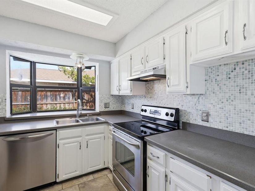 3103  Aspen  , Carrollton Texas 75007