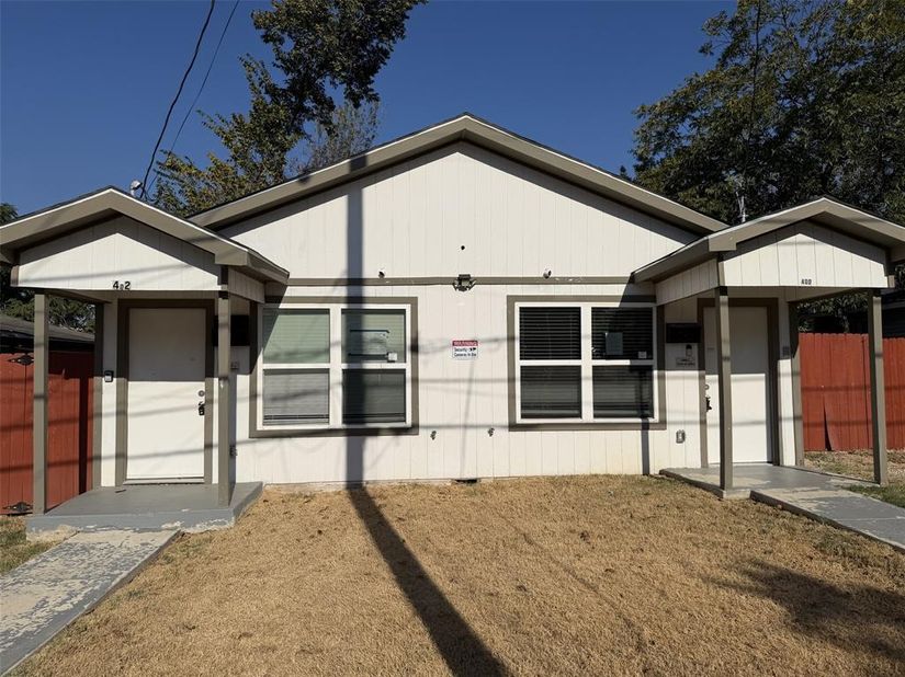 402  Lansing Street , Dallas Texas 75203