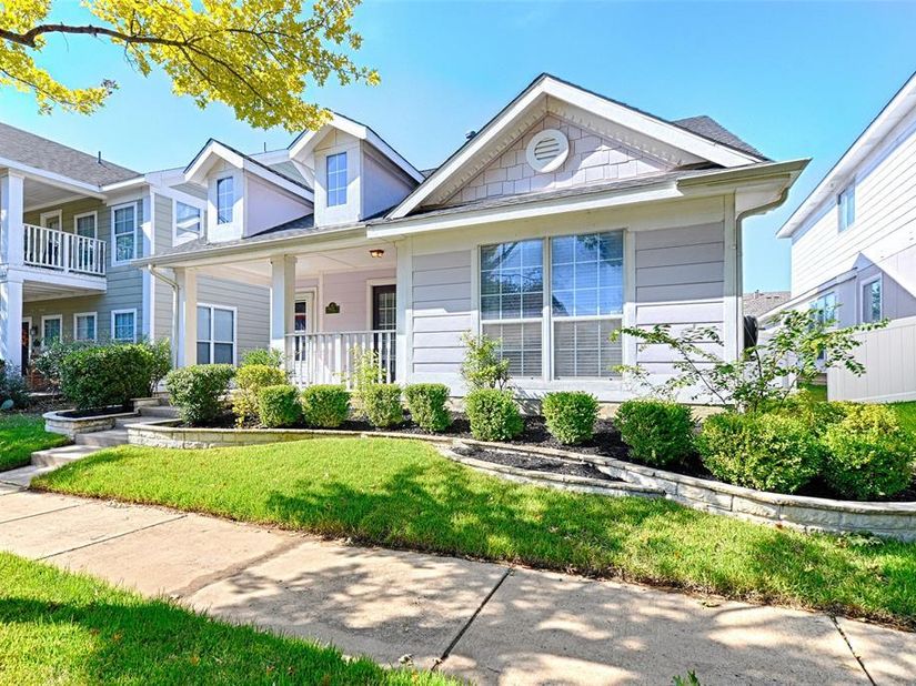 1417  Live Oak Lane , Savannah Texas 76227