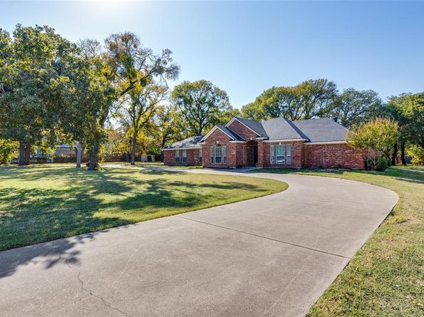 921  Corry A Edwards Drive , Kennedale Texas 76060