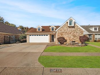 1417  Autumn Chase Square 