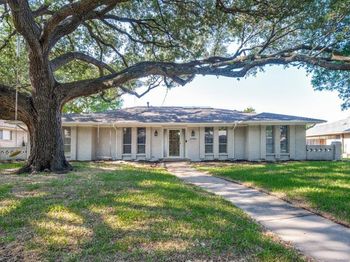 2720  Grandview Drive 