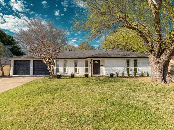 6192  Wrigley Way , Fort Worth Texas 76133