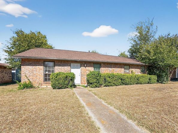 1465  Allegro Drive , Dallas Texas 75241