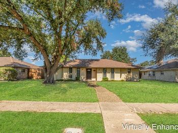 1109  Edgewood Drive 