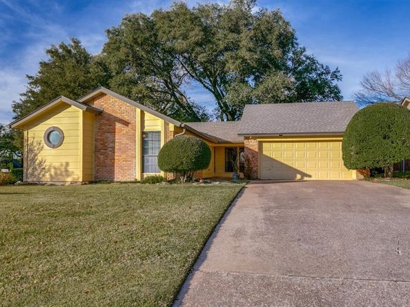 601 N Riverside Drive , Grapevine Texas 76051