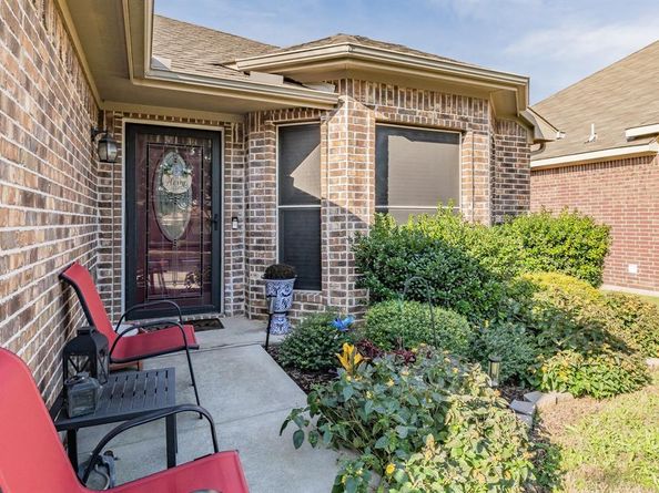 2937  Mayfair Lane , Lancaster Texas 75134