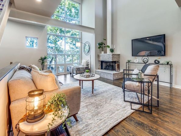 3352  Miro Place , Dallas Texas 75204