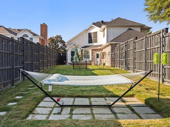 1709  Northampton Drive , Rowlett Texas 75089