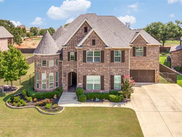 6809  Strauss  , Colleyville Texas 76034