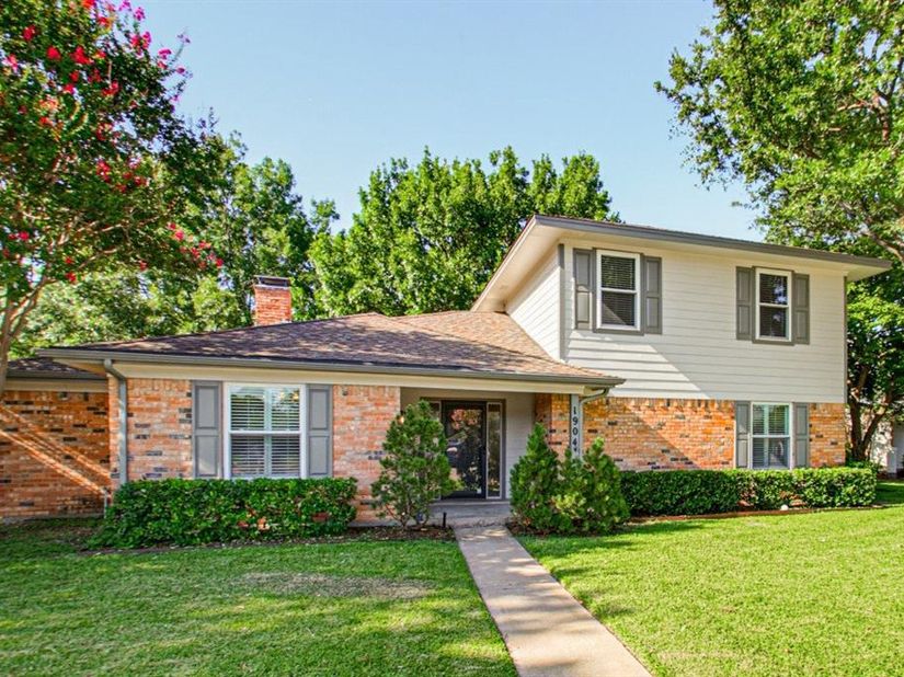 1904  Clover Trail , Richardson Texas 75081