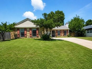 3905  Dogwood Court 