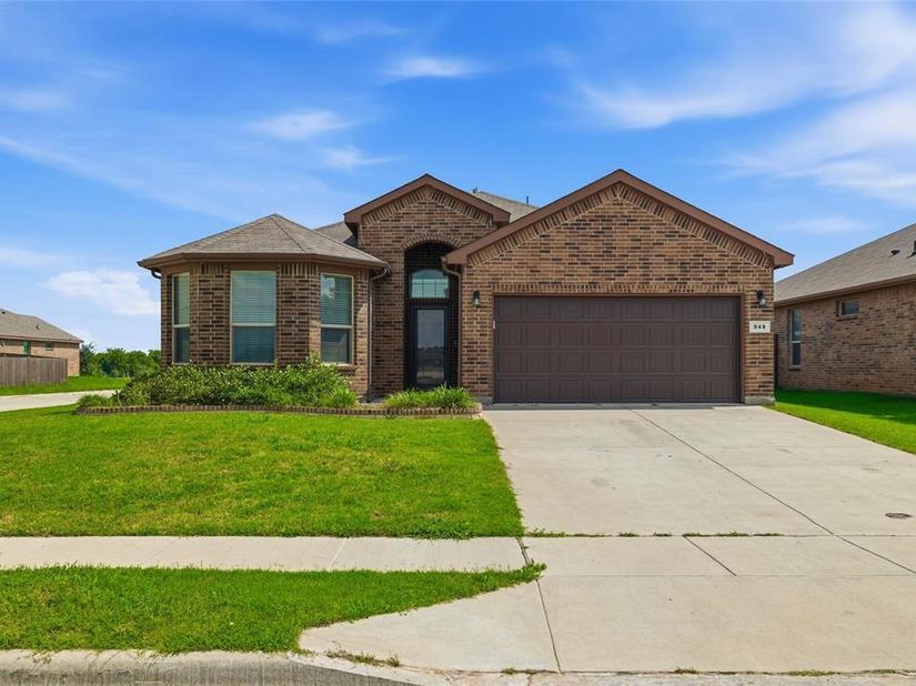 948  Meadow Scape Drive , Fort Worth Texas 76028