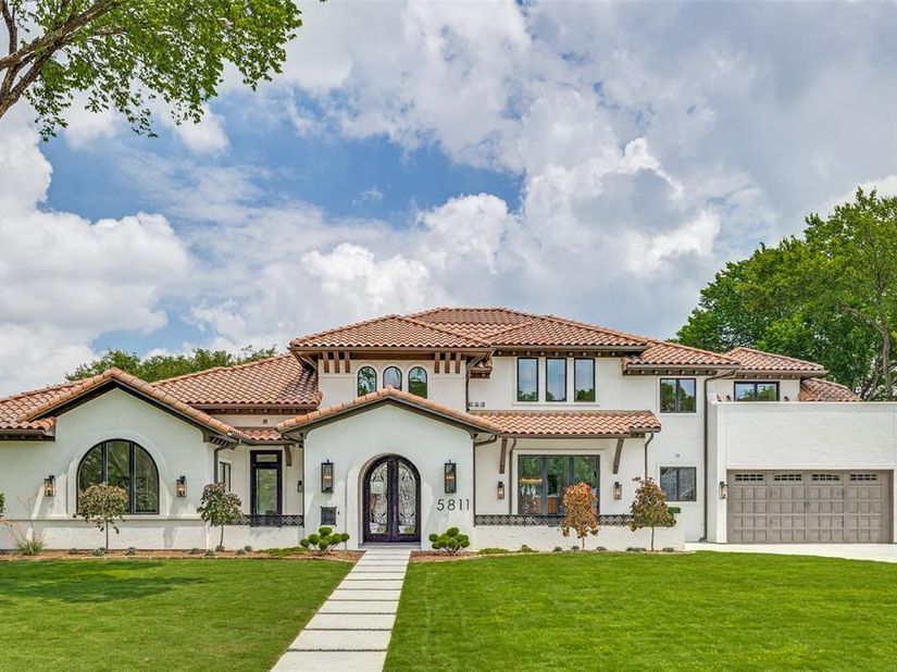 5811  Preston Haven Drive , Dallas Texas 75230