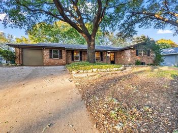 4112  Selkirk Drive W