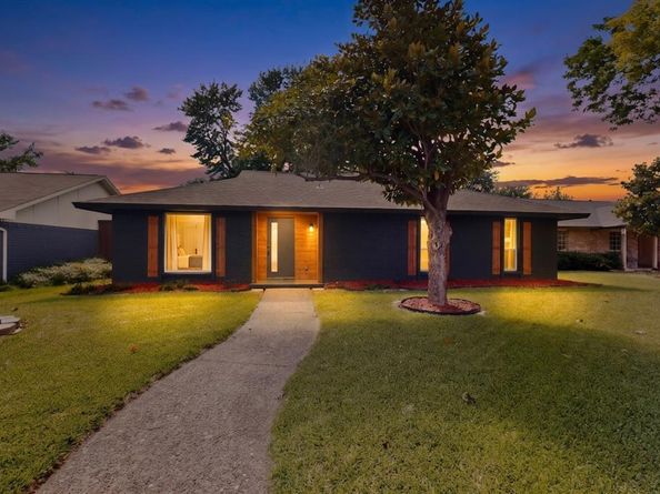 3045  Lockmoor Lane , Dallas Texas 75220