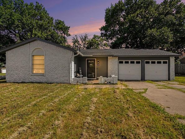1608  Natches Drive , Arlington Texas 76014