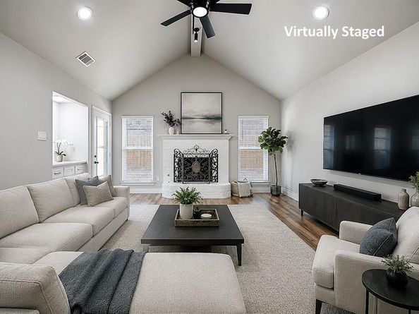 2831  Silverspring Road , Carrollton Texas 75006