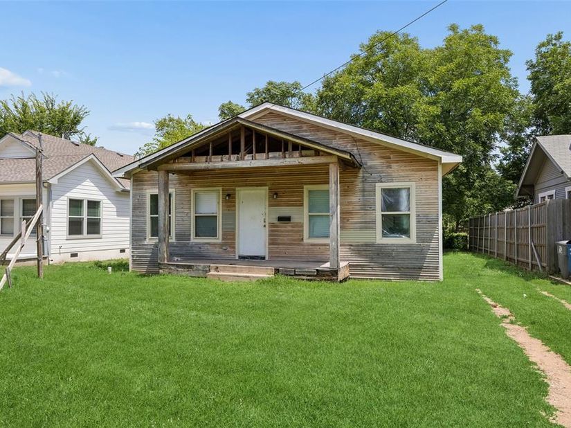 2830  Tanner Street , Dallas Texas 75215