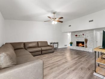 4222  Foliage Drive 